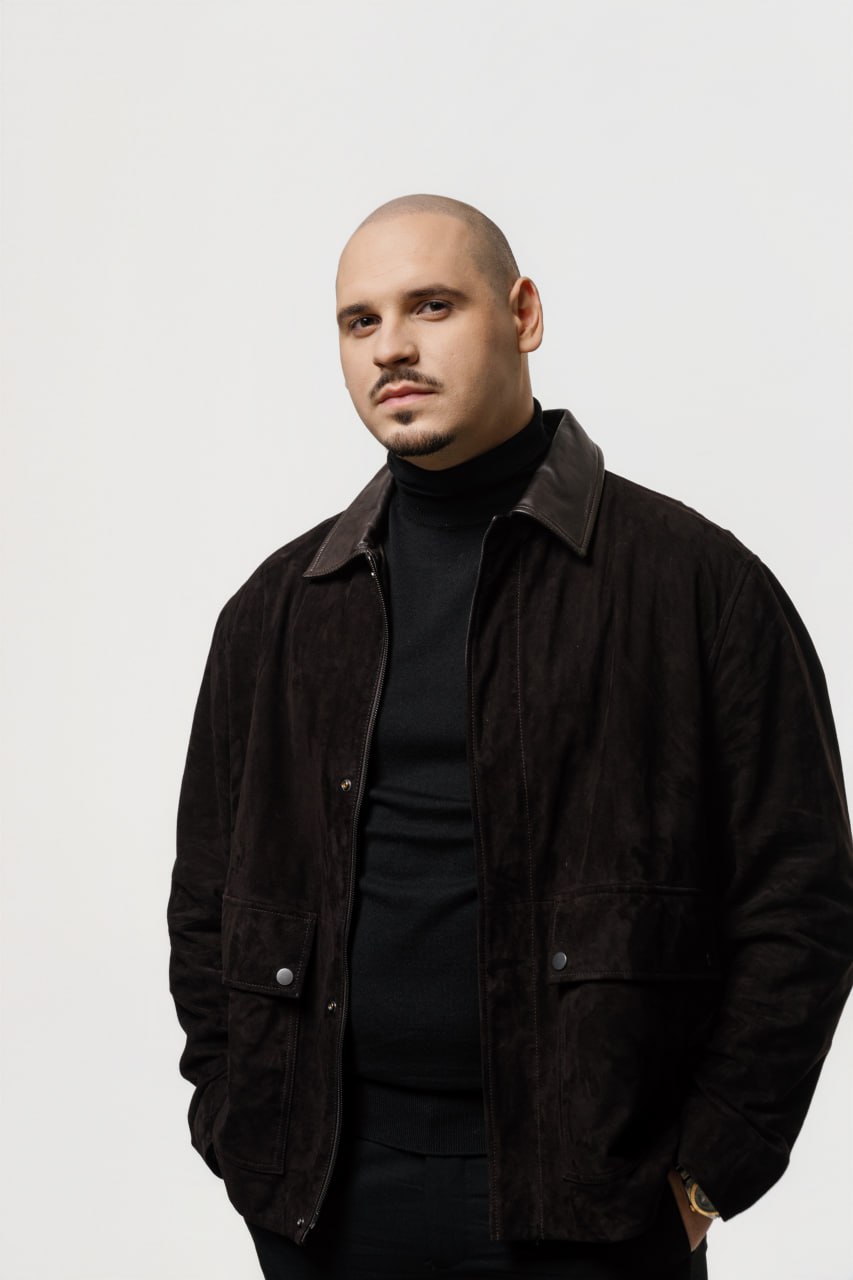 Від Barbie до парфумів Dior: що знаходили під подушкою українські зірки на День Святого Миколая